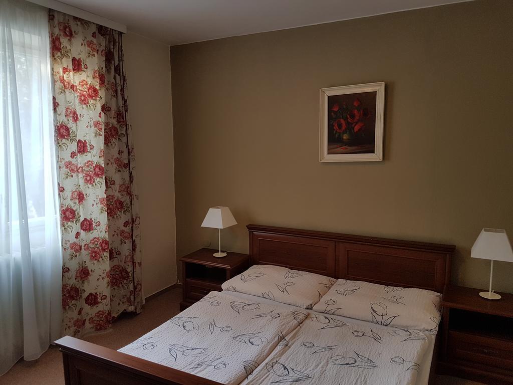 Siesta Rodinny Resort Пардубице Екстериор снимка